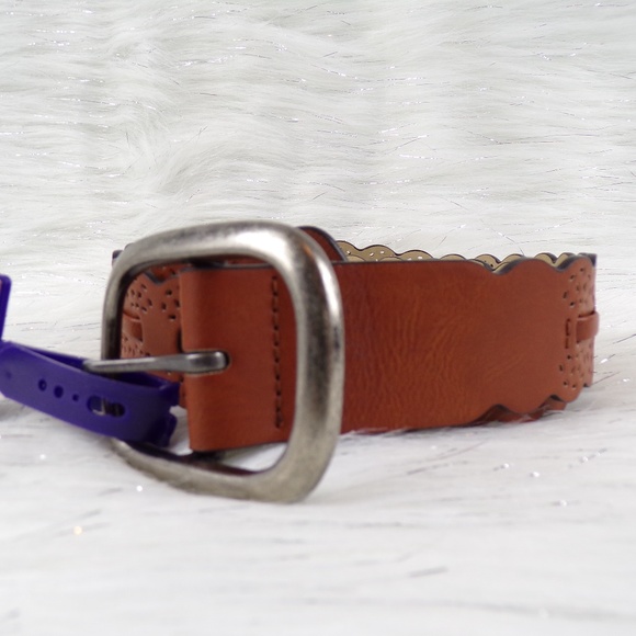Madden Girl Scalloped Edge Belt - Picture 2 of 5